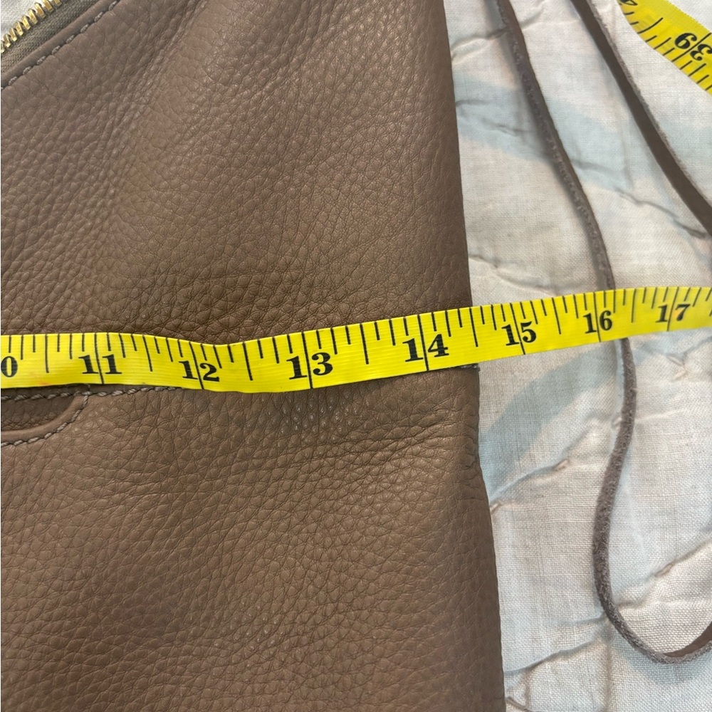 Hobo Entwine Leather Handbag - Picture 13 of 15